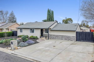 Detached Garage + Lots of Parking