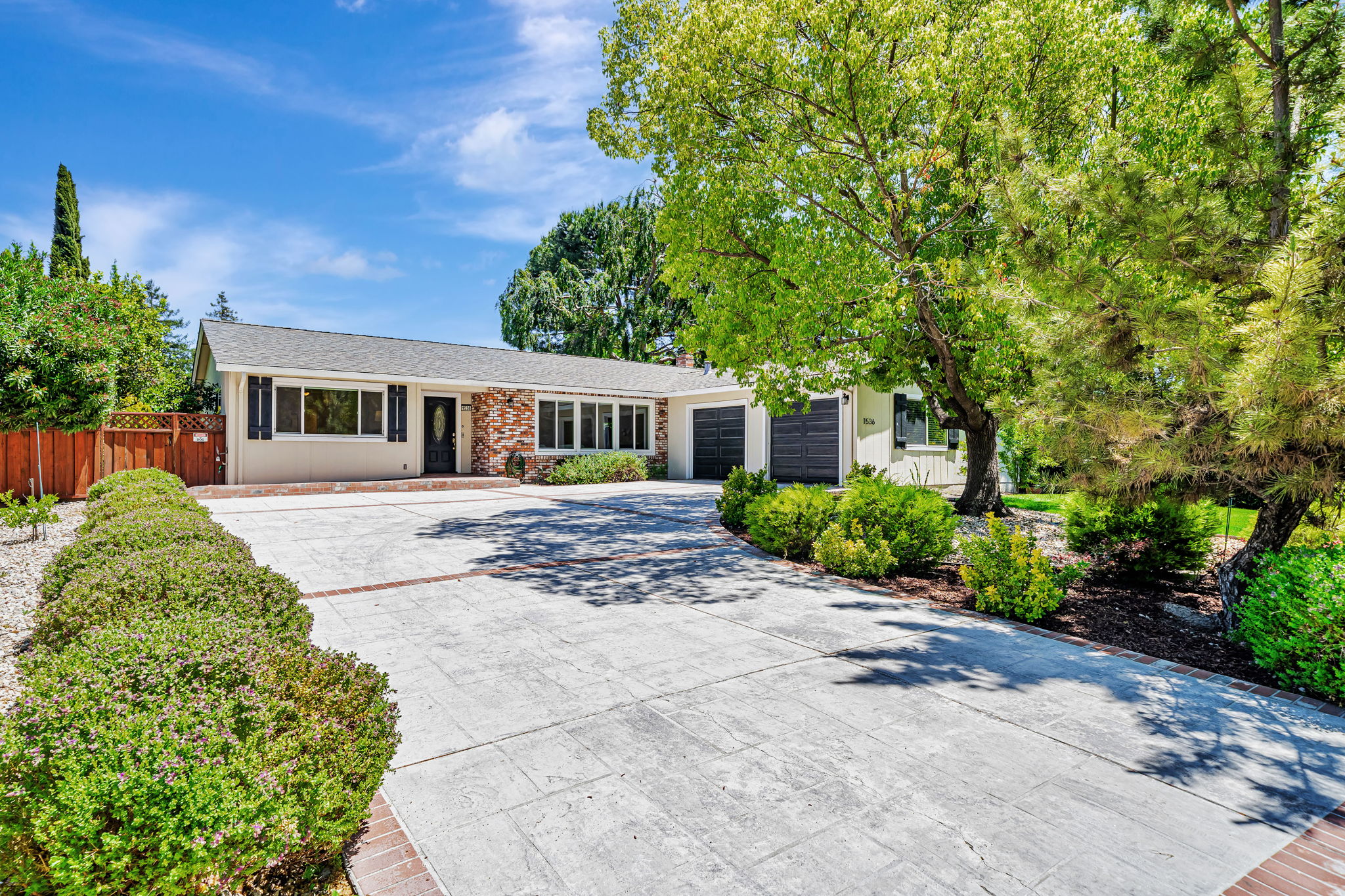 002_1536 St Helena Dr