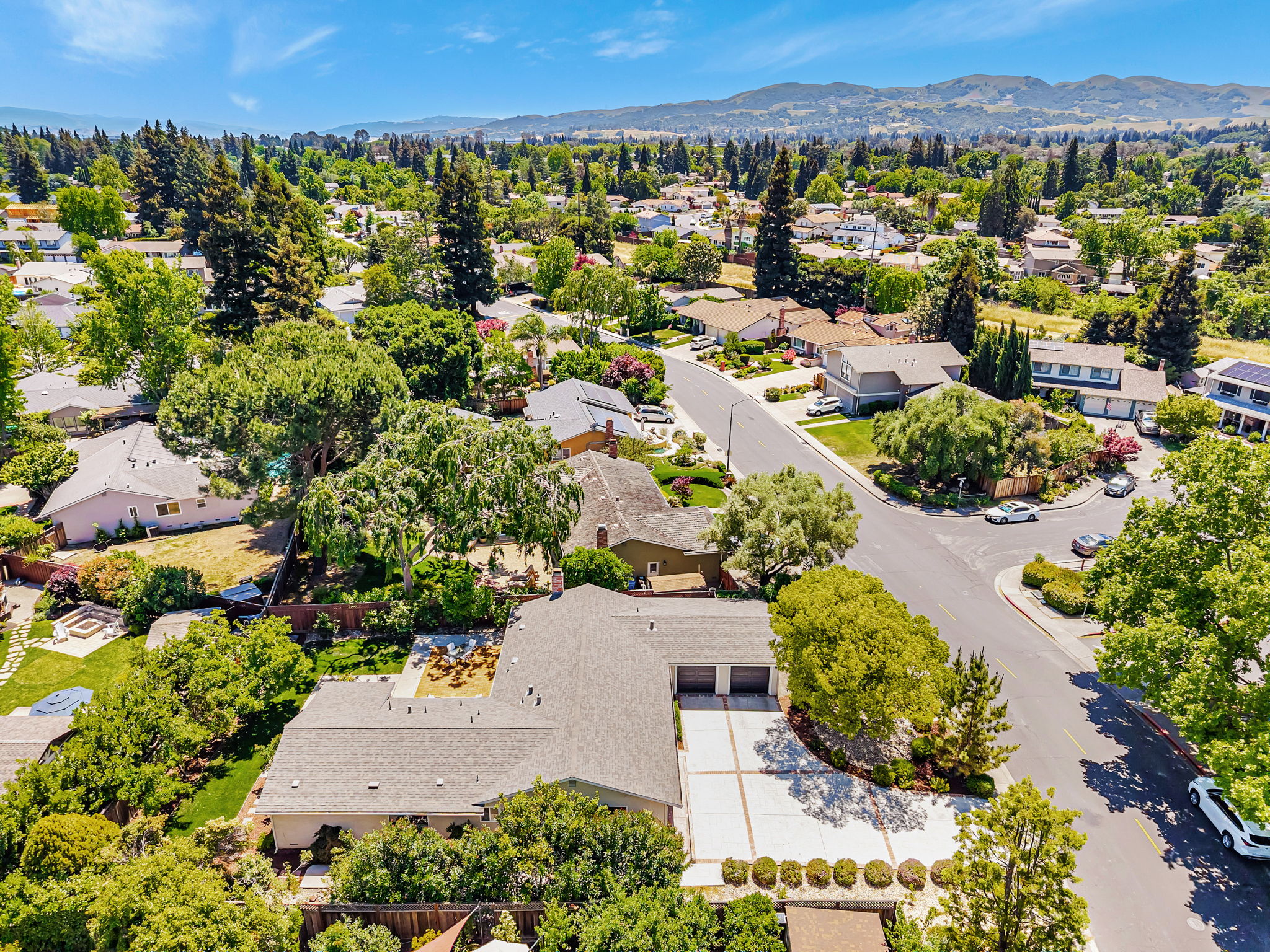 008_AERIAL_1536 St Helena Dr