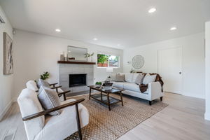 012_1536 St Helena Dr