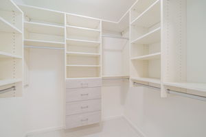 044_1536 St Helena Dr
