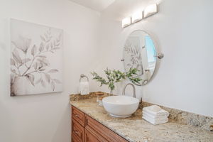 049_1536 St Helena Dr