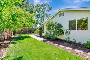 065_1536 St Helena Dr