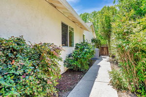 066_1536 St Helena Dr