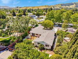 014_AERIAL_1536 St Helena Dr