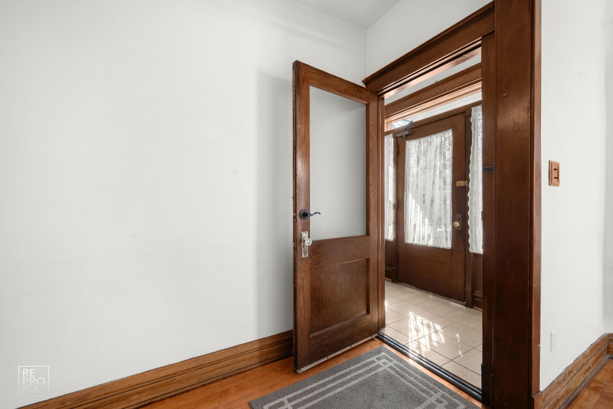 536 W 17th St, Chicago, IL 60608_016