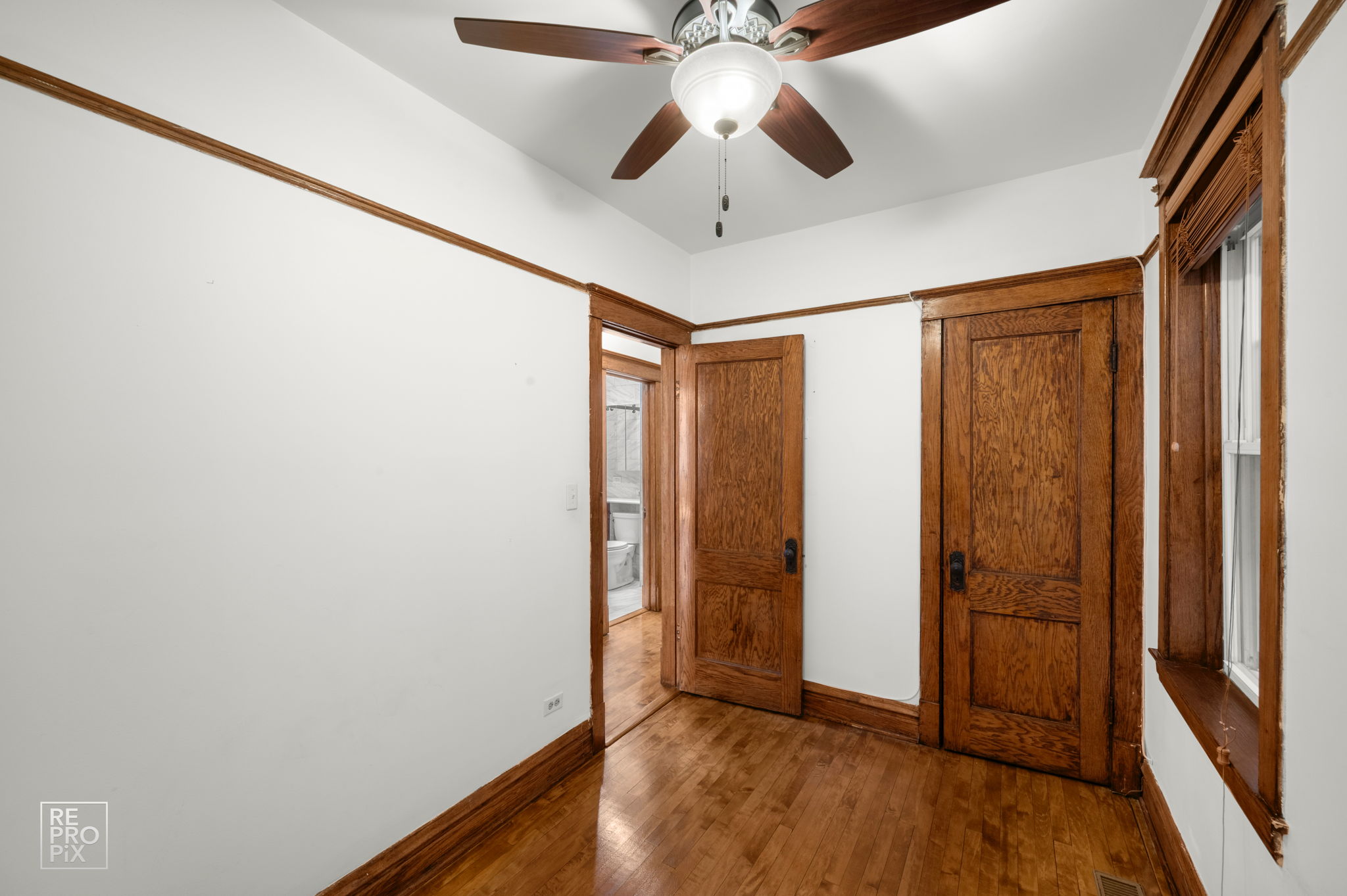 536 W 17th St, Chicago, IL 60608_032