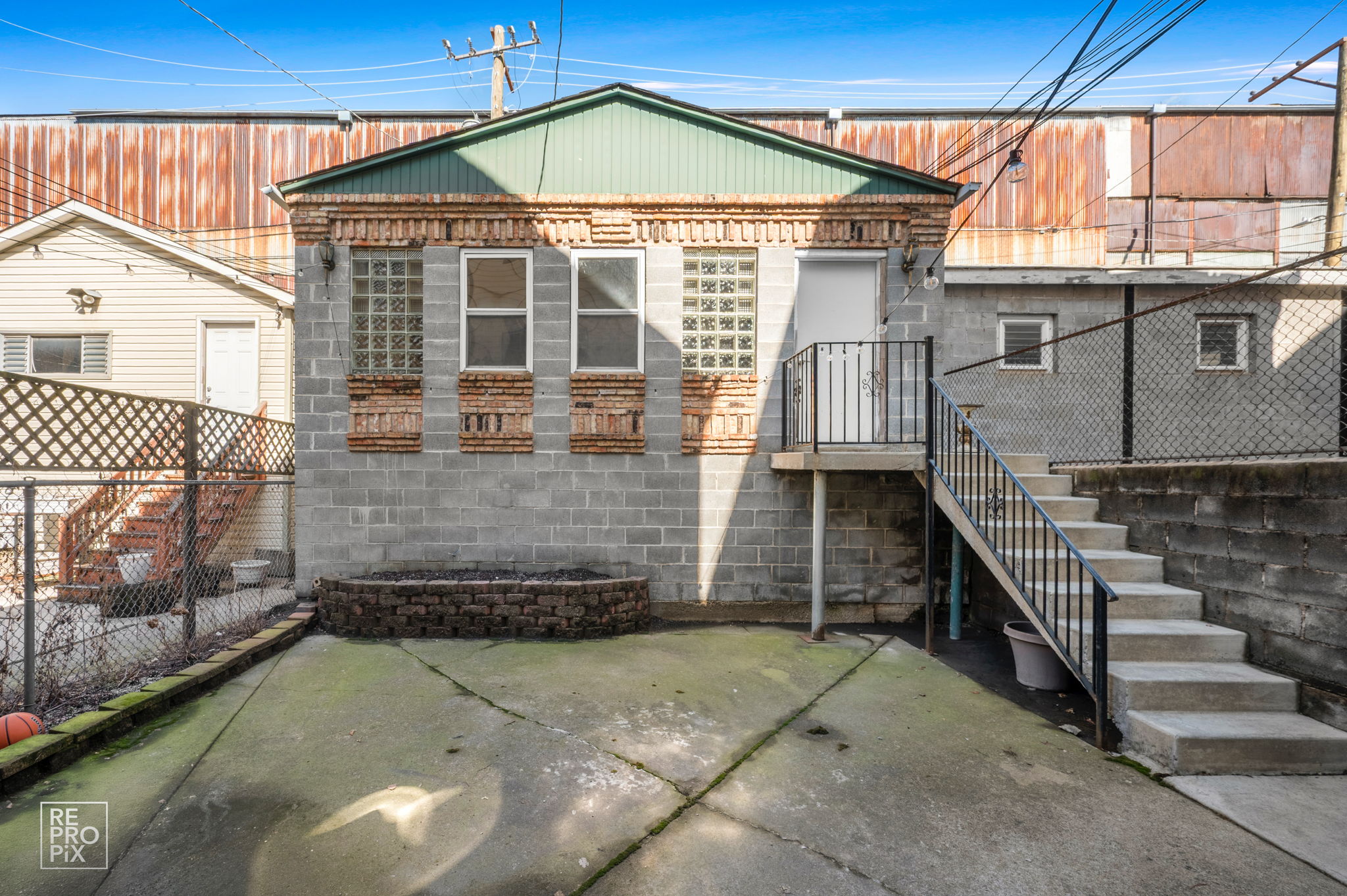 536 W 17th St, Chicago, IL 60608_048