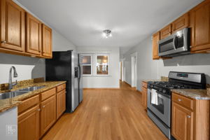 536 W 17th St, Chicago, IL 60608_007