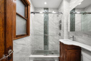 536 W 17th St, Chicago, IL 60608_035