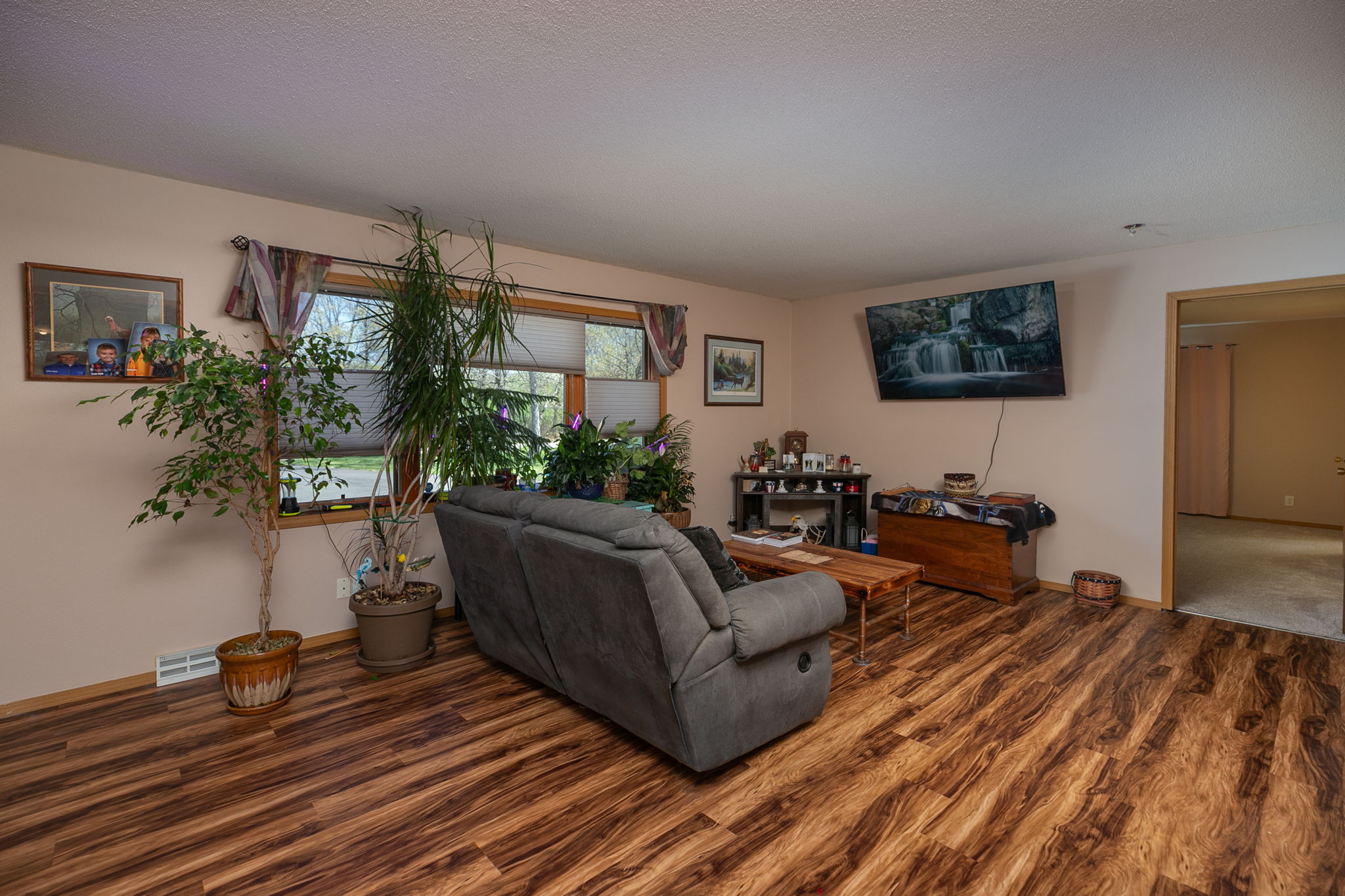 05-Living Room