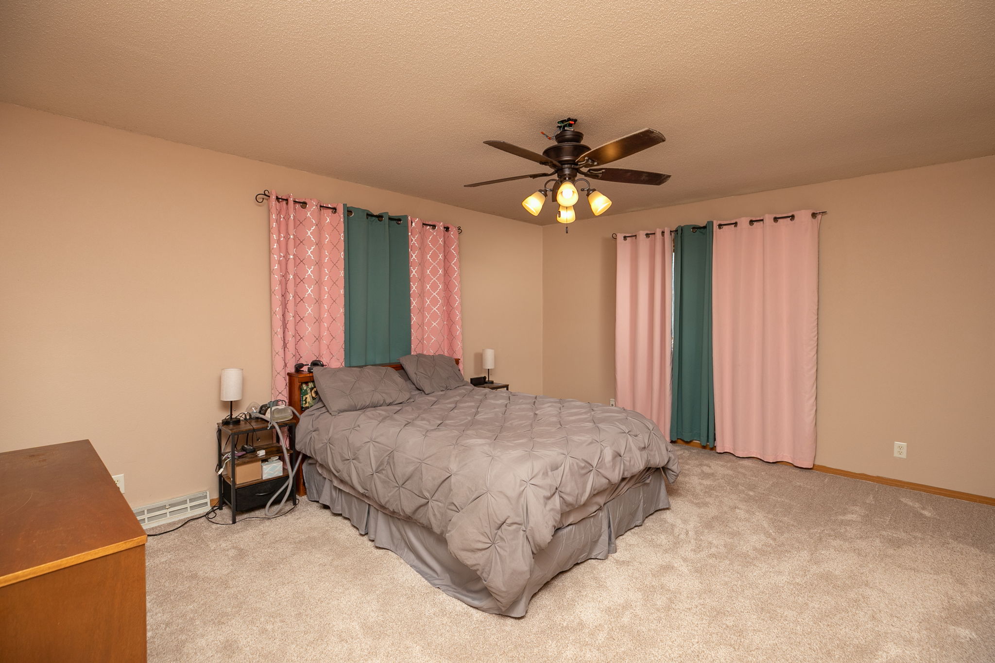 17-Primary Bedroom