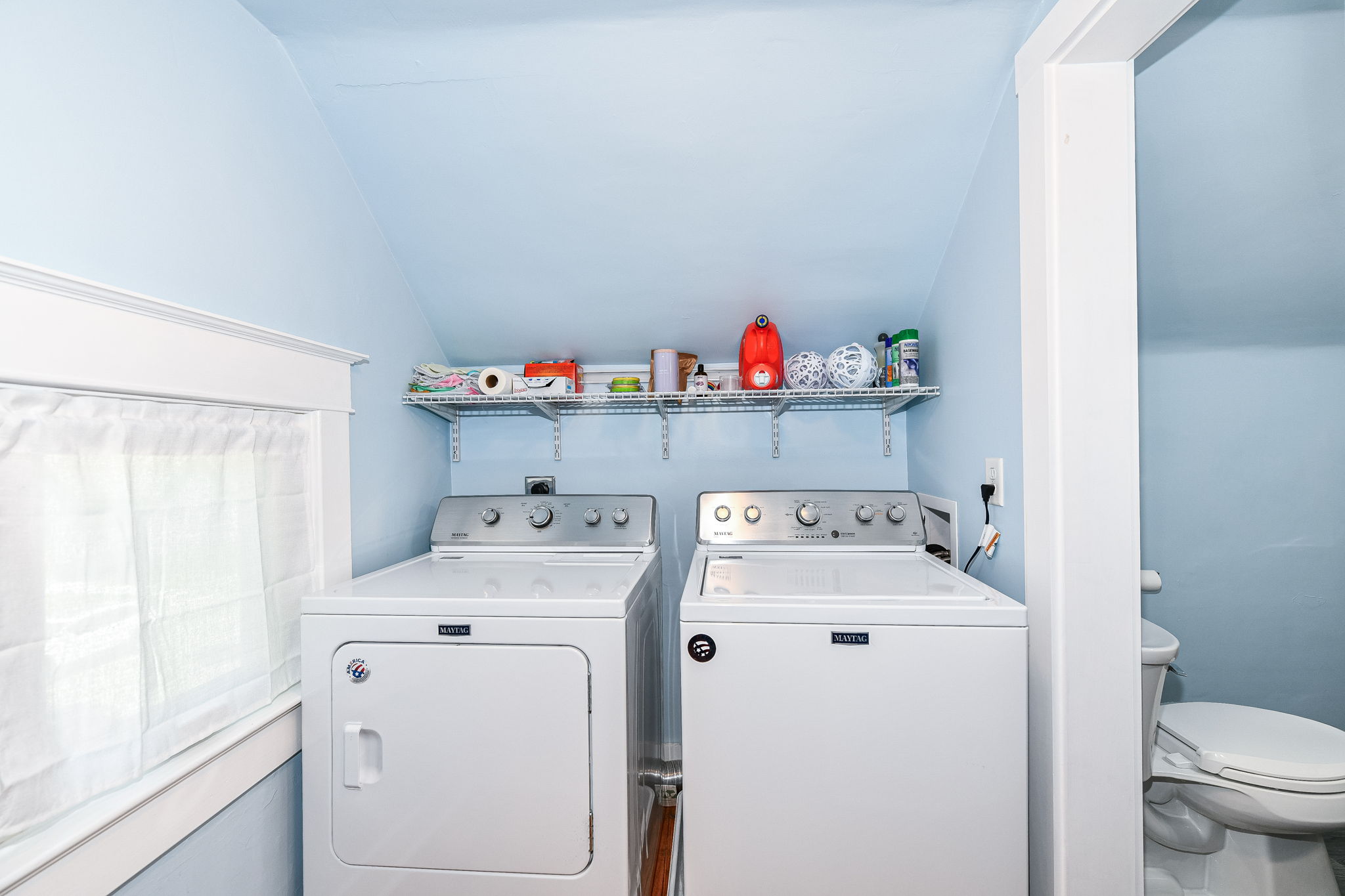 Master Laundry Rm