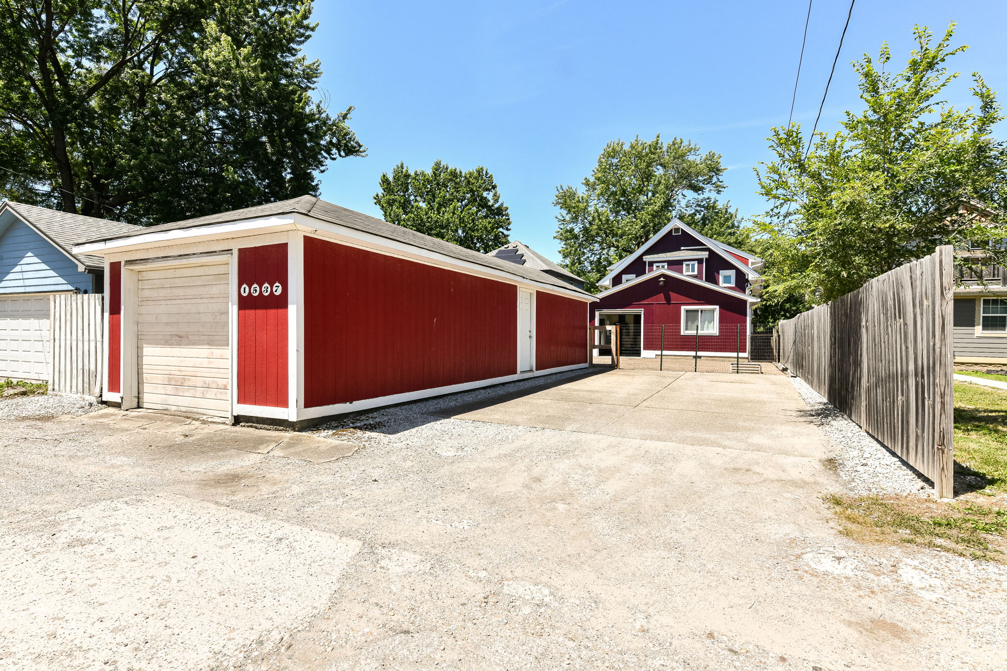 Garage