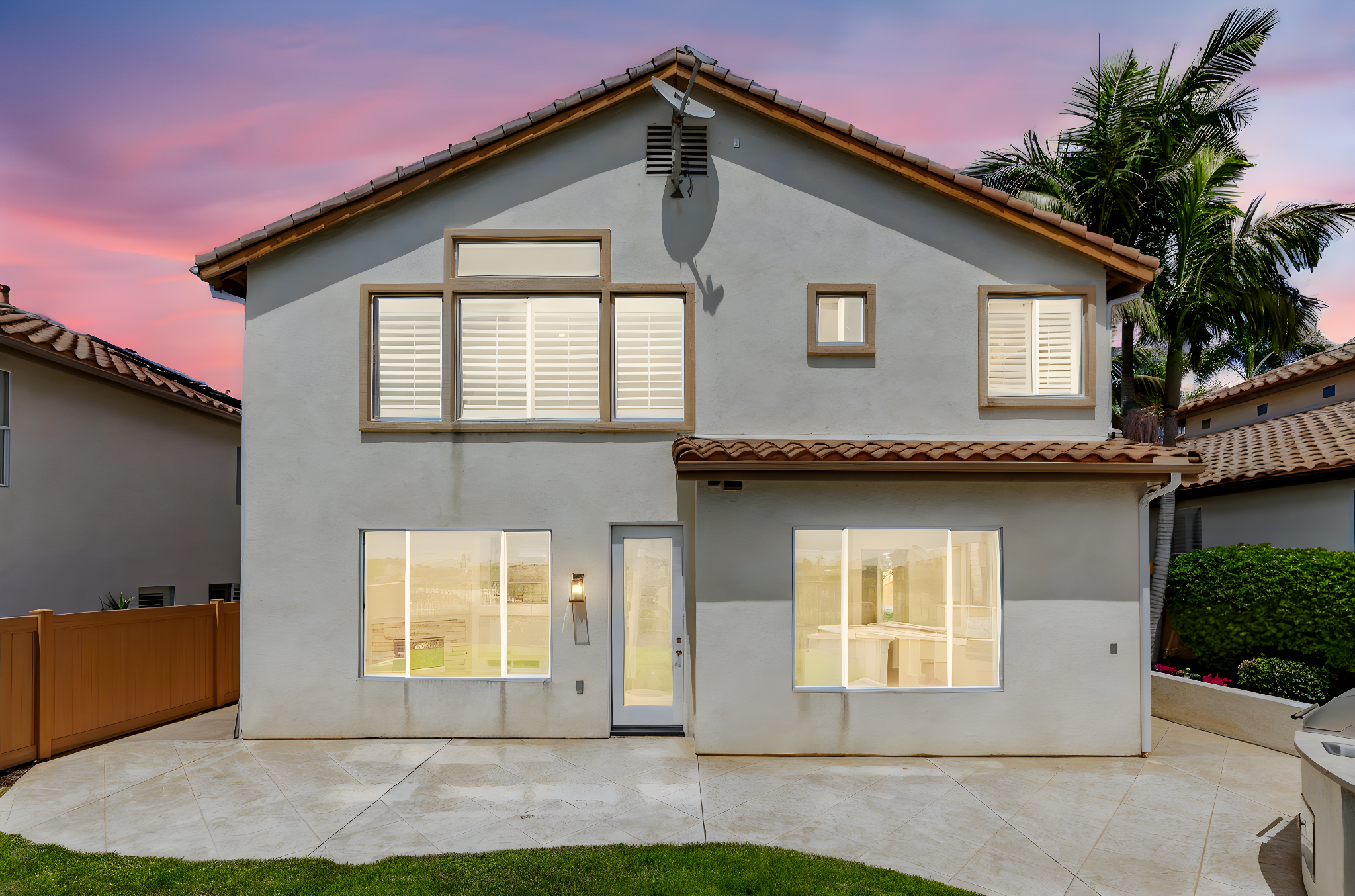 537 Turquoise Dr ext-5 day to dusk.jpeg