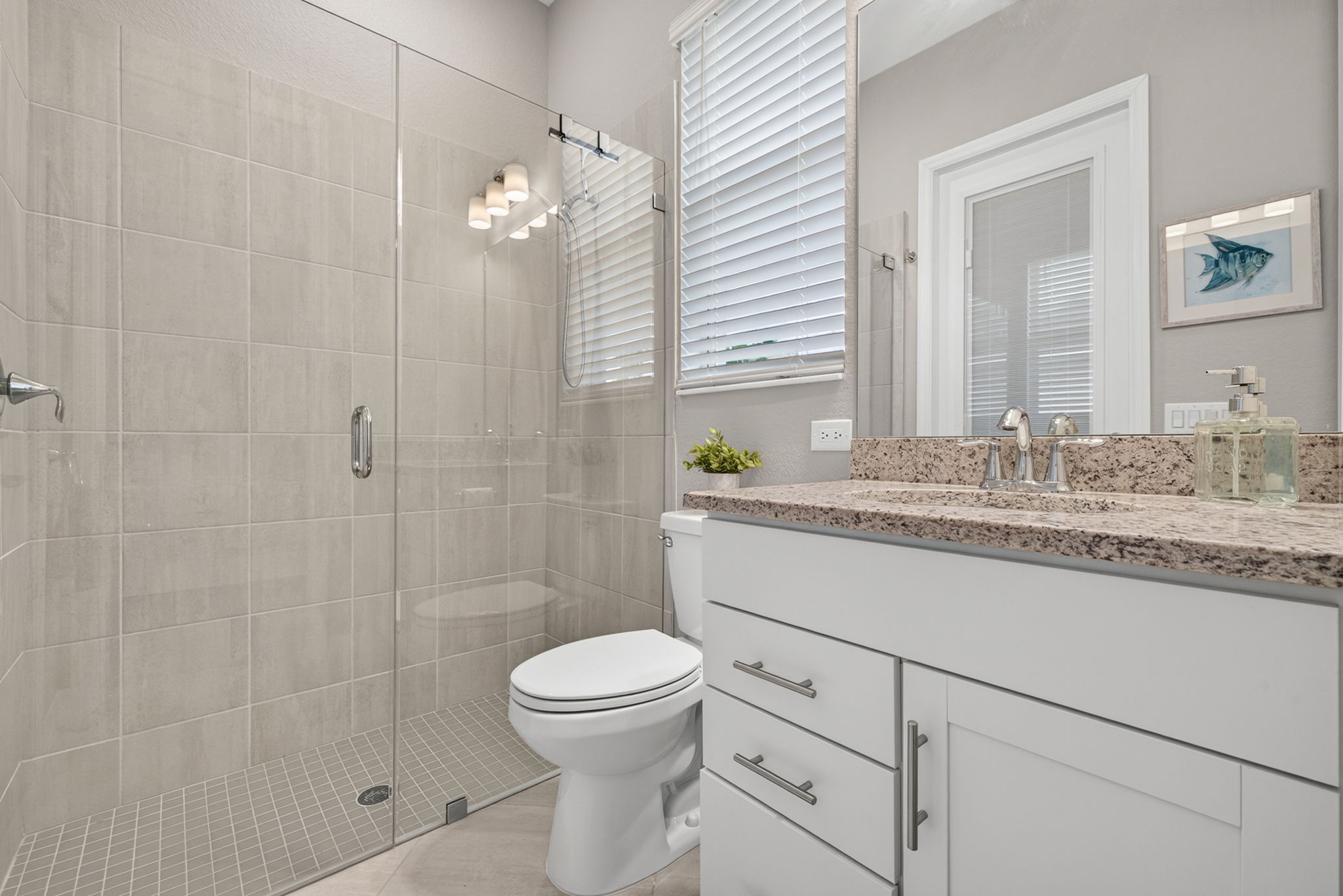 Guest Bathroom 2
