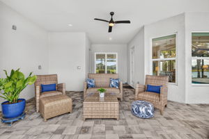Pool Lanai 1
