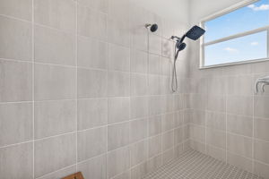 Primary Bathroom 4