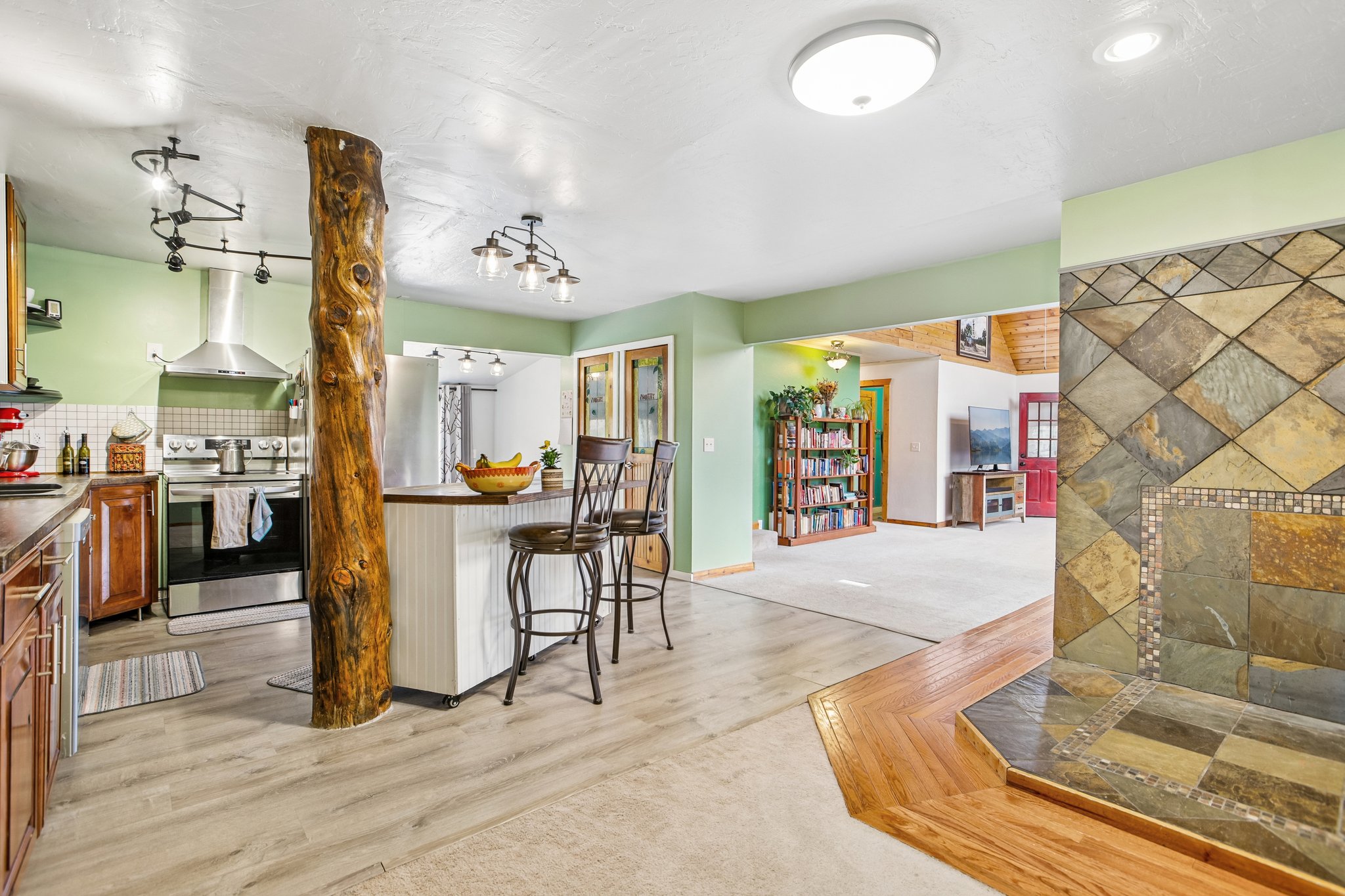 Country Cir-S2304-003.jpg