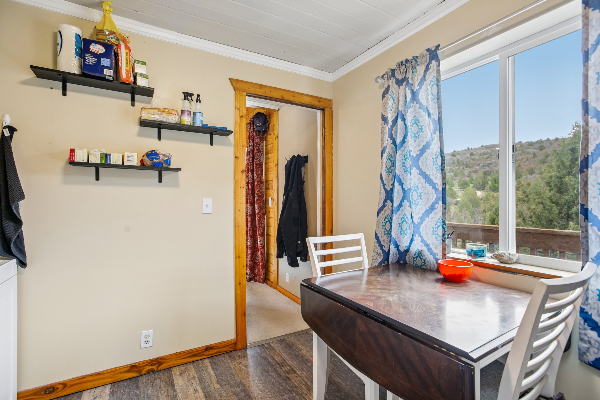 Country Cir-S2304-009.jpg