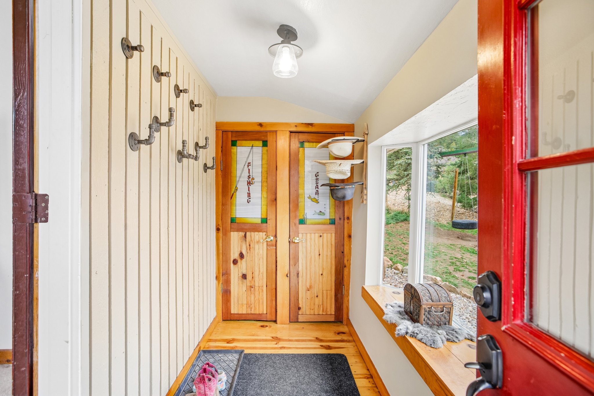 Country Cir-S2304-014.jpg