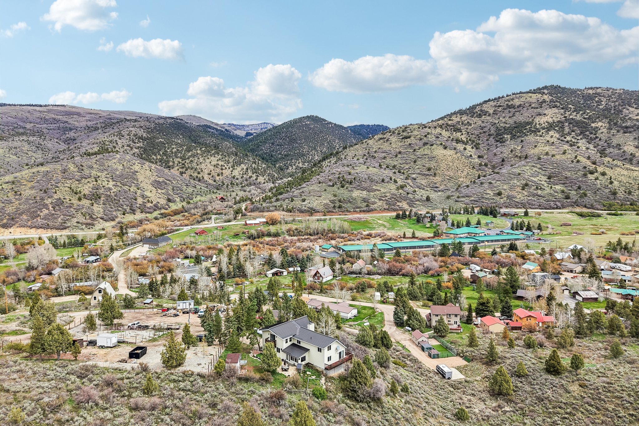 Country Cir-S2304-047.jpg