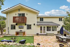 Country Cir-S2304-002.jpg