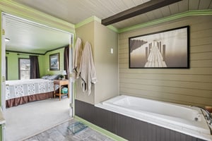 Country Cir-S2304-032.jpg