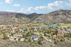 Country Cir-S2304-047.jpg