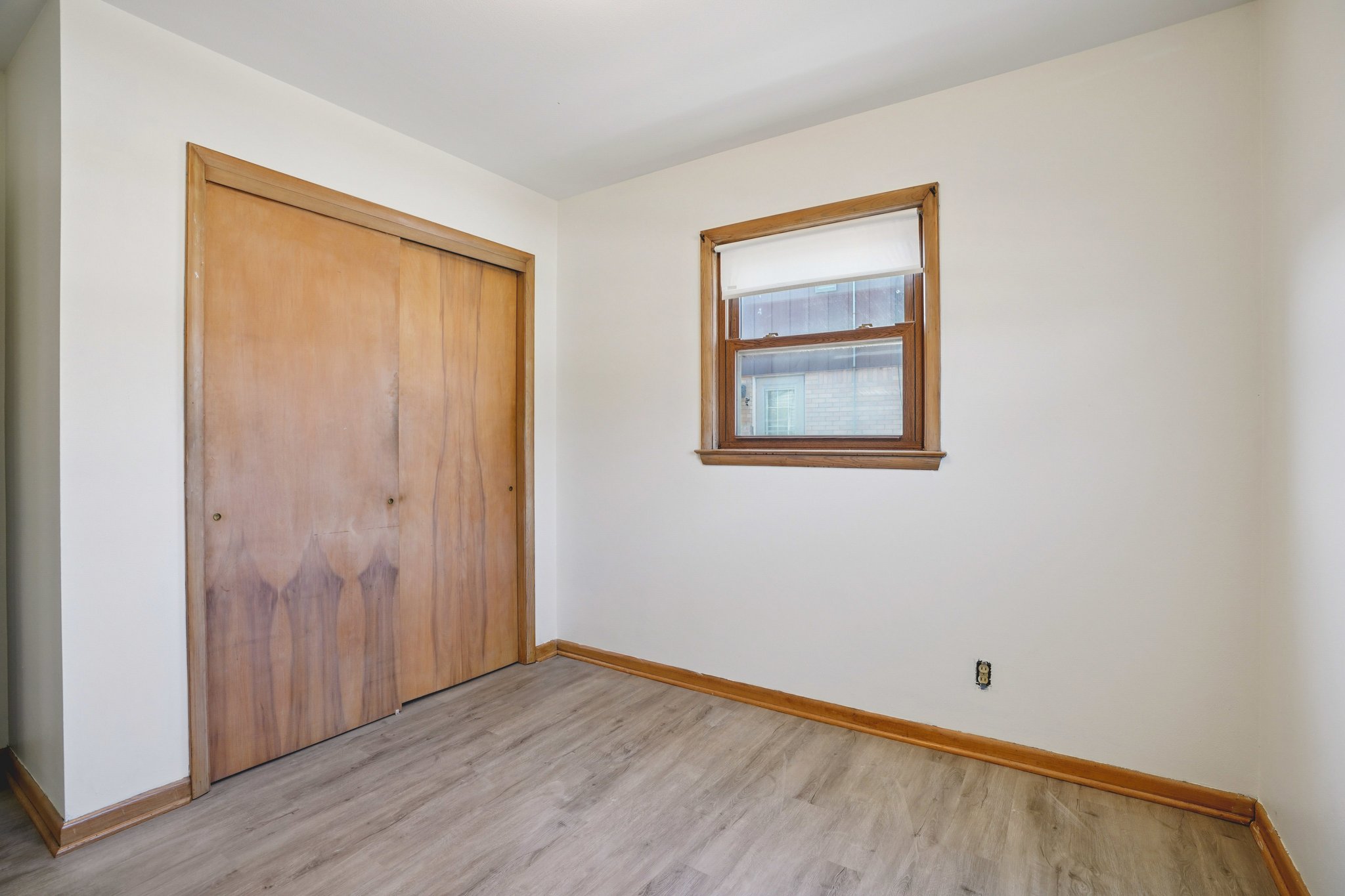 Birch Dr-S2002-023.jpg