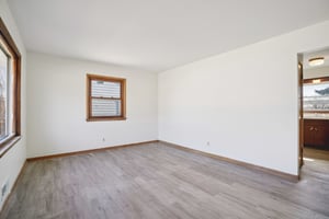 Birch Dr-S2002-008.jpg