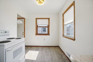 Birch Dr-S2002-017.jpg