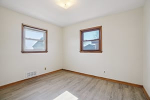 Birch Dr-S2002-020.jpg