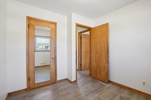 Birch Dr-S2002-027.jpg