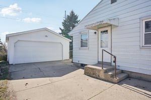 Birch Dr-S2002-030.jpg