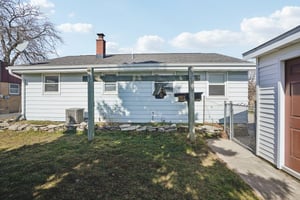 Birch Dr-S2002-033.jpg