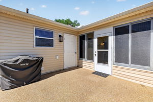 Rear Epoxy Pebble Patio