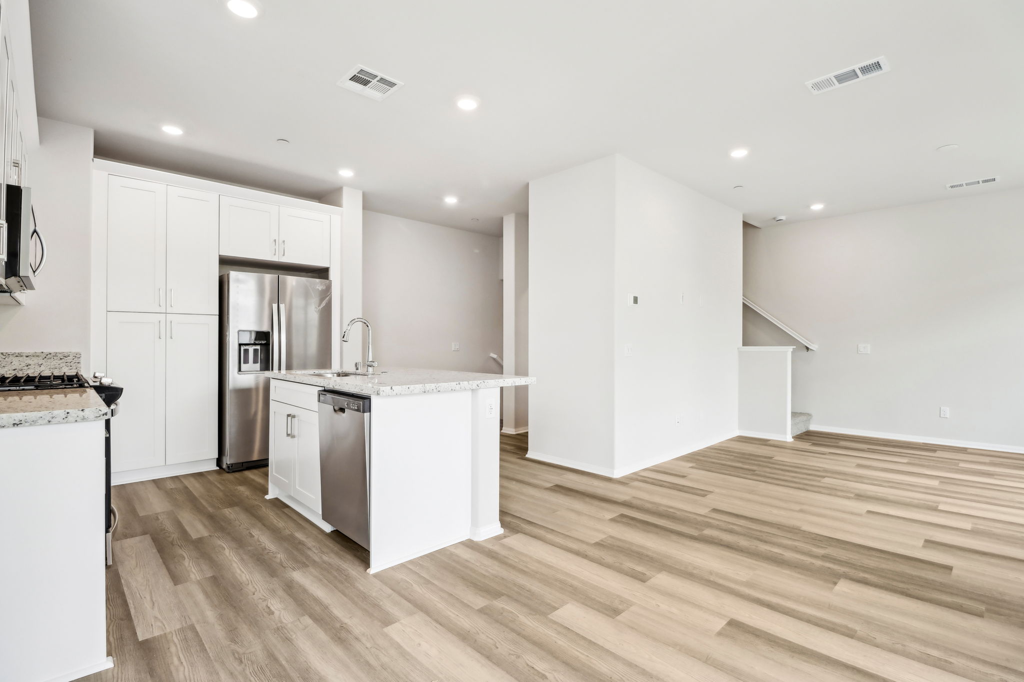 Southern California - Stratus - 1539 Stratus Drive, Pomona, CA 91768 - 003