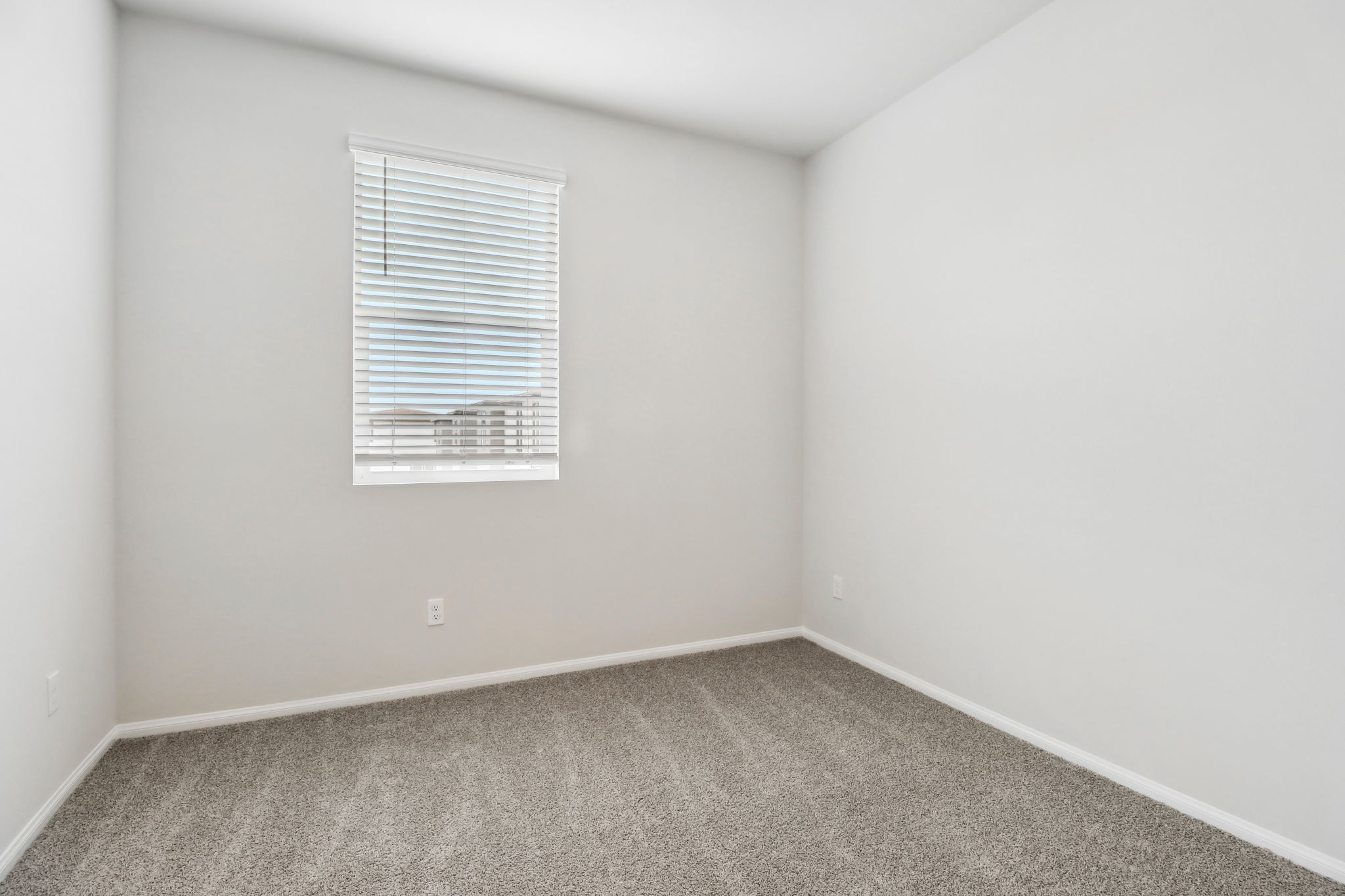 Southern California - Stratus - 1539 Stratus Drive, Pomona, CA 91768 - 011