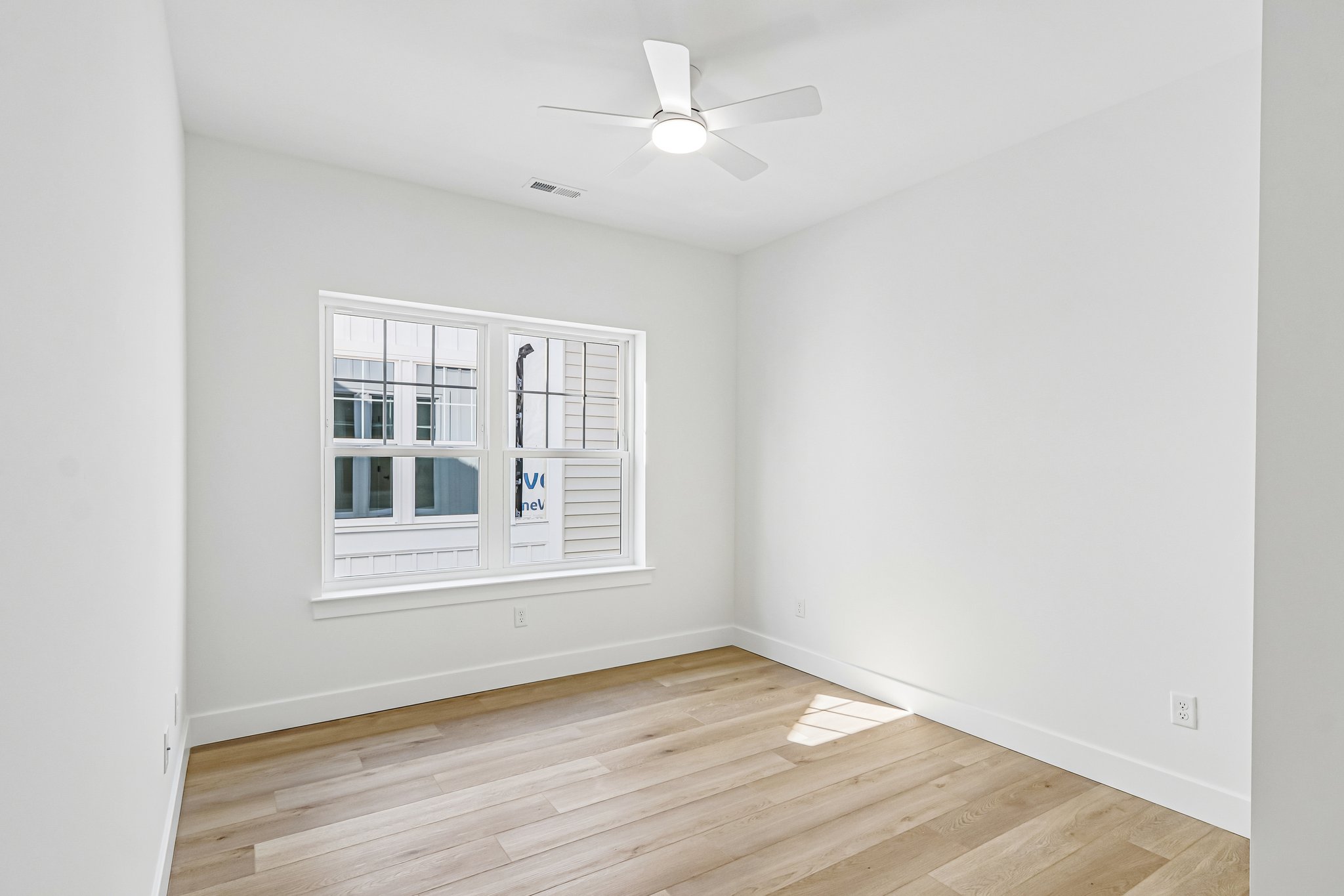E Garfield Ave 204-S0605-016.jpg