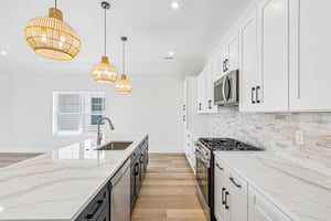 E Garfield Ave 204-S0605-008.jpg