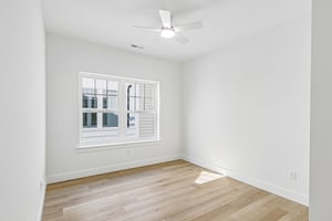 E Garfield Ave 204-S0605-016.jpg