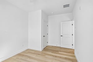 E Garfield Ave 204-S0605-017.jpg