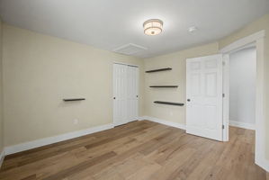  Photo 37