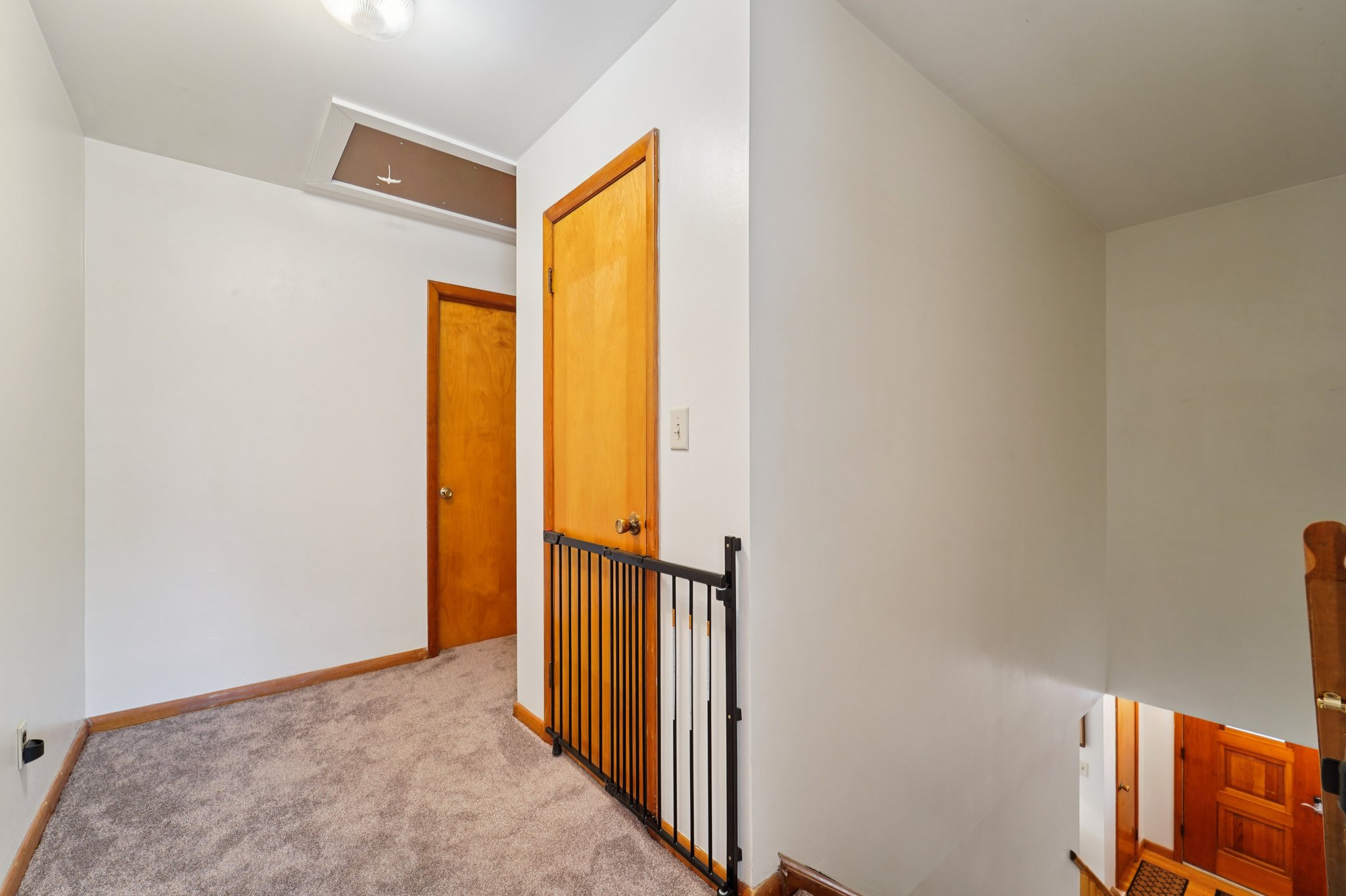 Old State Rd-S0904-022.jpg