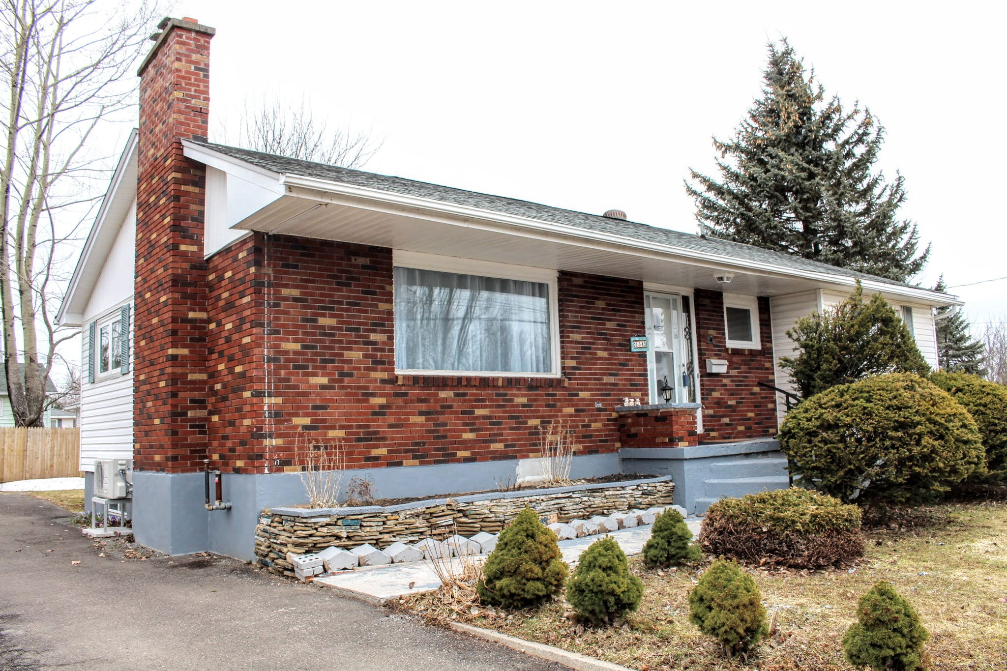 154 Purdy Ave, Moncton, NB E1C 7W2, Canada Photo 3