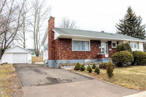154 Purdy Ave, Moncton, NB E1C 7W2, Canada Photo 0