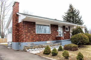 154 Purdy Ave, Moncton, NB E1C 7W2, Canada Photo 2