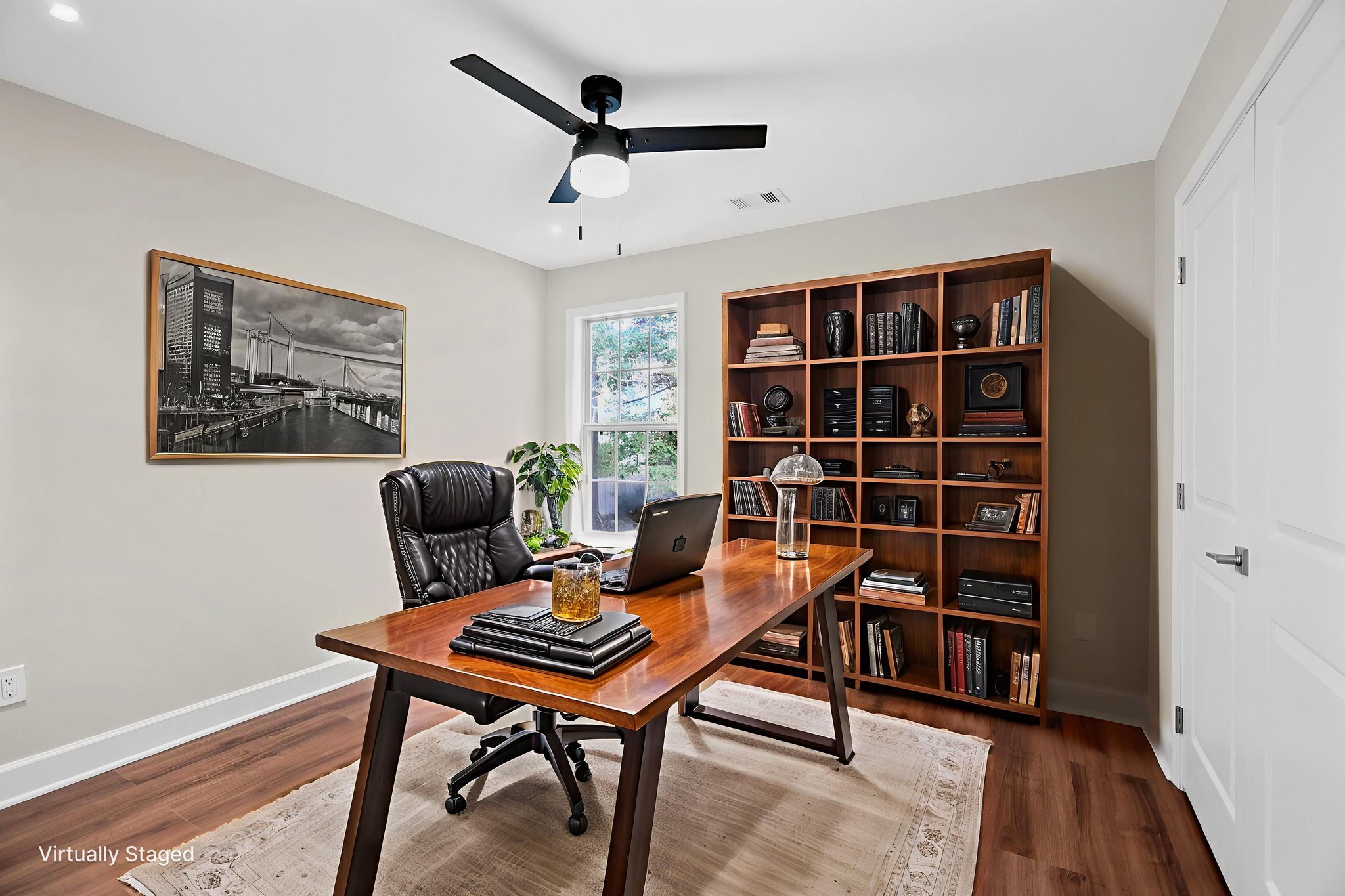 PLMG7943 virtually staged.jpeg