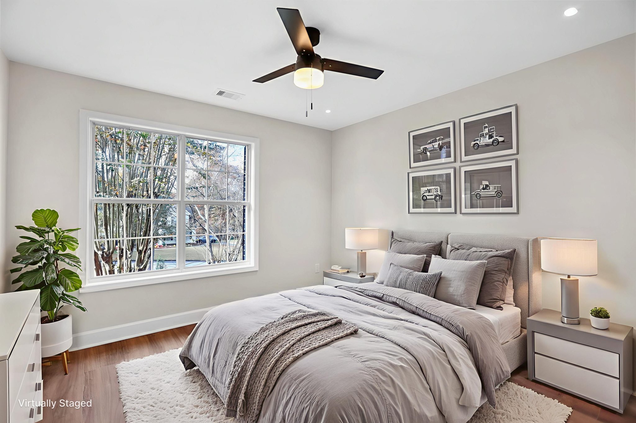 PLMG7925 virtually staged.jpeg